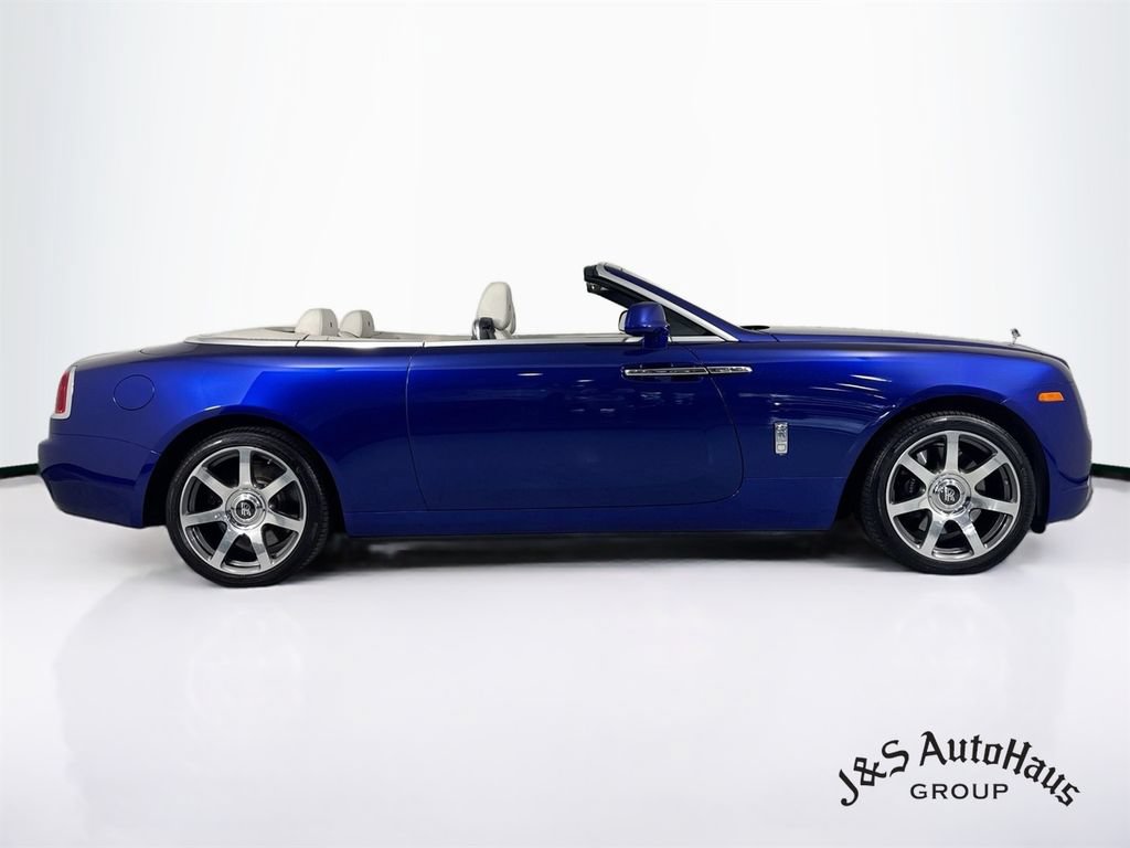 Used 2017 Rolls-Royce Dawn RWD image 8