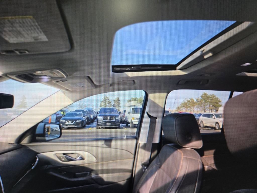 Used 2021 Chevrolet Traverse RS w/ LPO, Cargo Package image 10