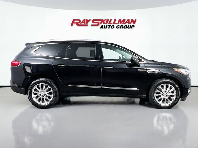 Used 2020 Buick Enclave Premium w/ Sun and Sites Package AWD/4WD image 8