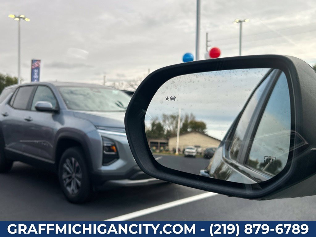 New 2027 Chevrolet Equinox RS FWD image 9
