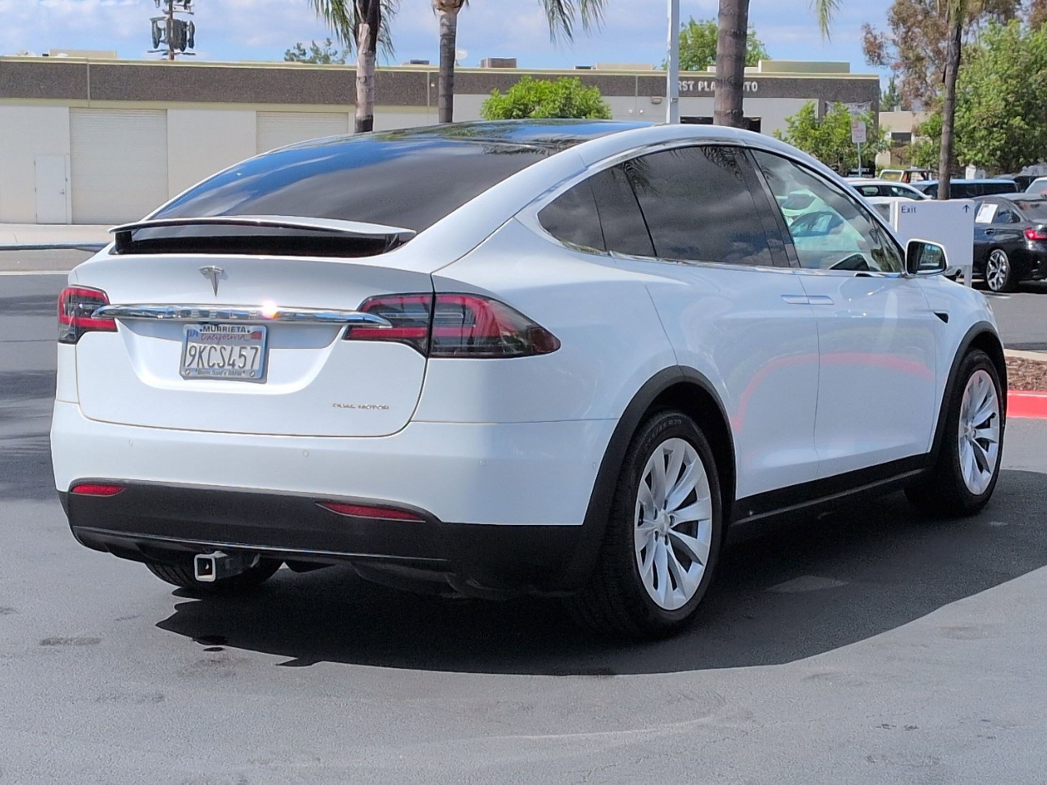 Used 2020 Tesla Model X Long Range image 10