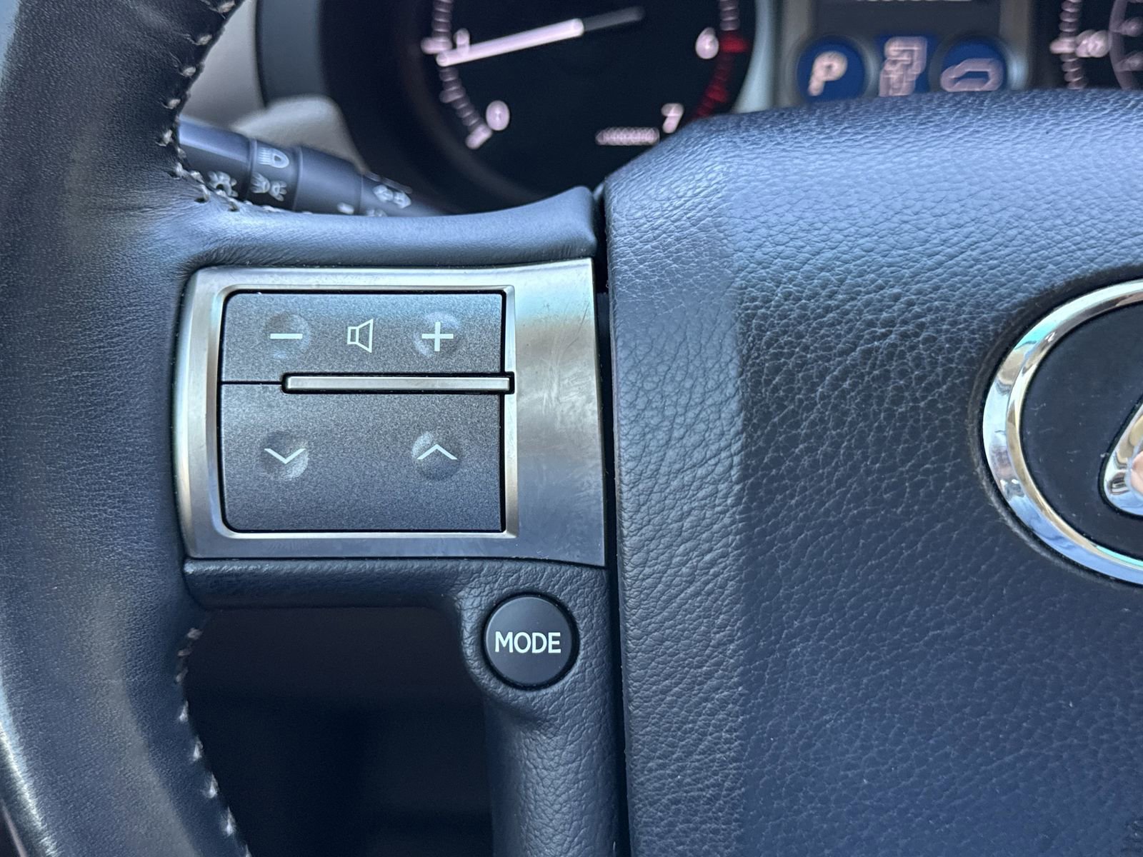 Used 2010 Lexus GX 460 image 21