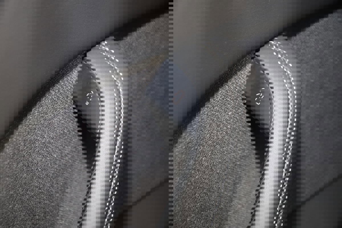 Used 2022 Tesla Model X image 34