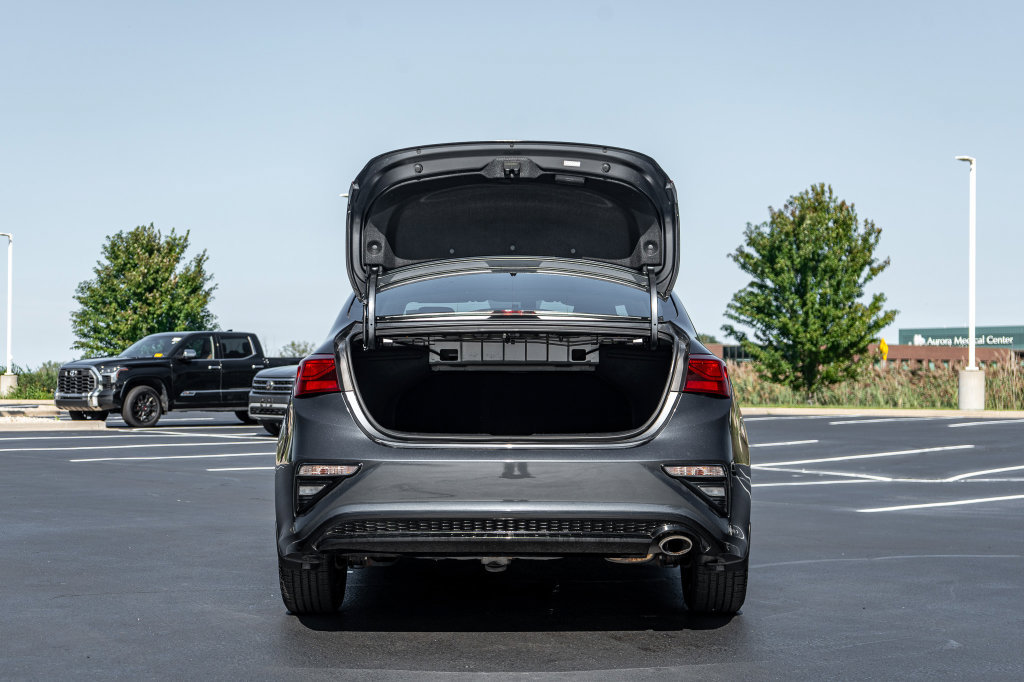 Used 2019 Kia Forte LXS FWD image 10