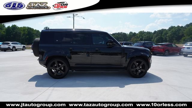 Used 2023 Land Rover Defender 110 X-Dynamic SE AWD/4WD image 9