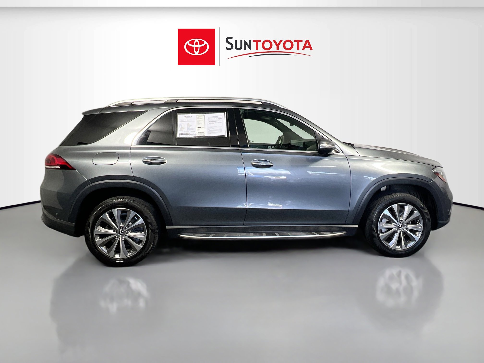 Used 2020 Mercedes-Benz GLE 350 4MATIC image 2