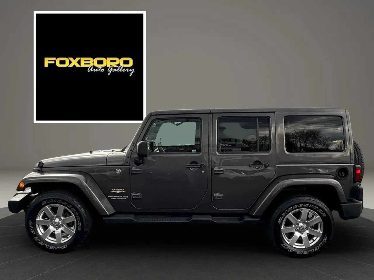 Used 2014 Jeep Wrangler Unlimited Sahara w/ Dual Top Group image 8