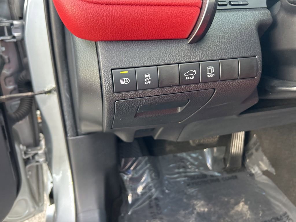 Used 2020 Toyota Camry XSE image 34