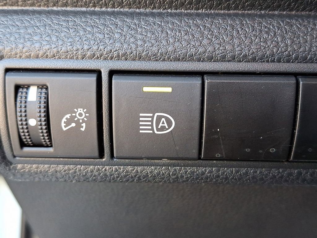 Used 2022 Toyota Corolla SE image 25