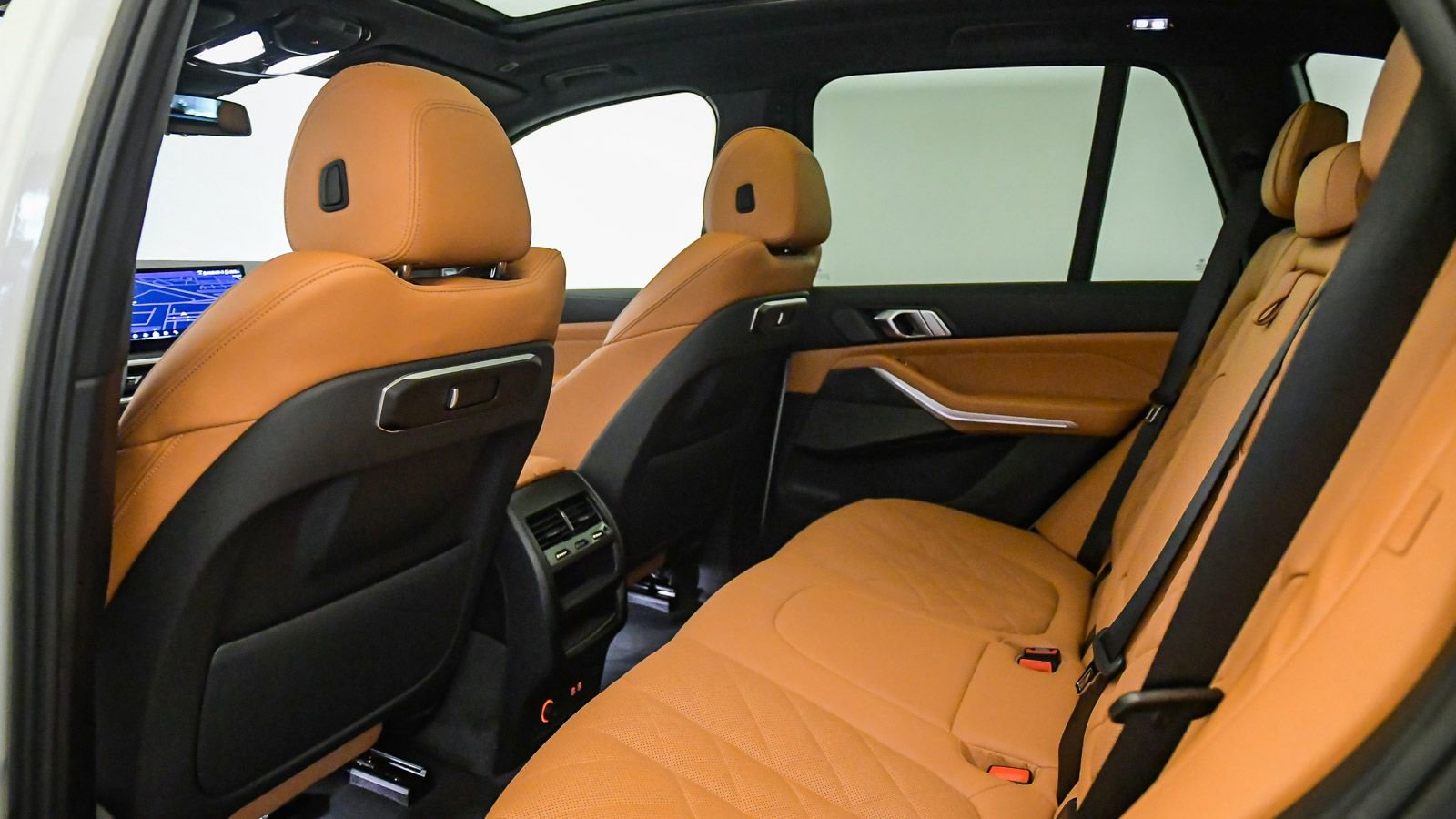 Certified 2024 BMW X5 xDrive40i w/ Premium Package AWD/4WD image 19