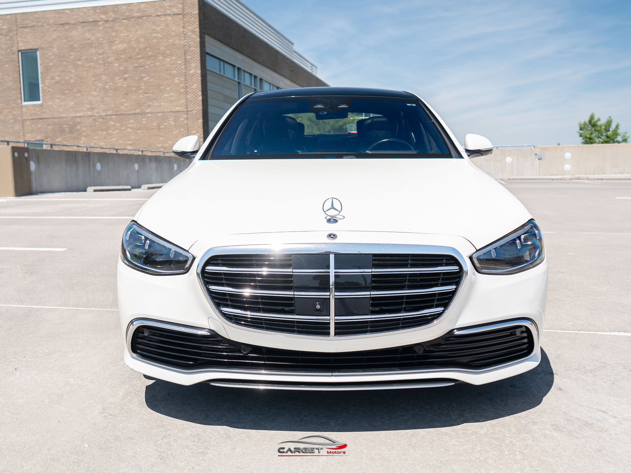Used 2022 Mercedes-Benz S 580 4MATIC Sedan image 2