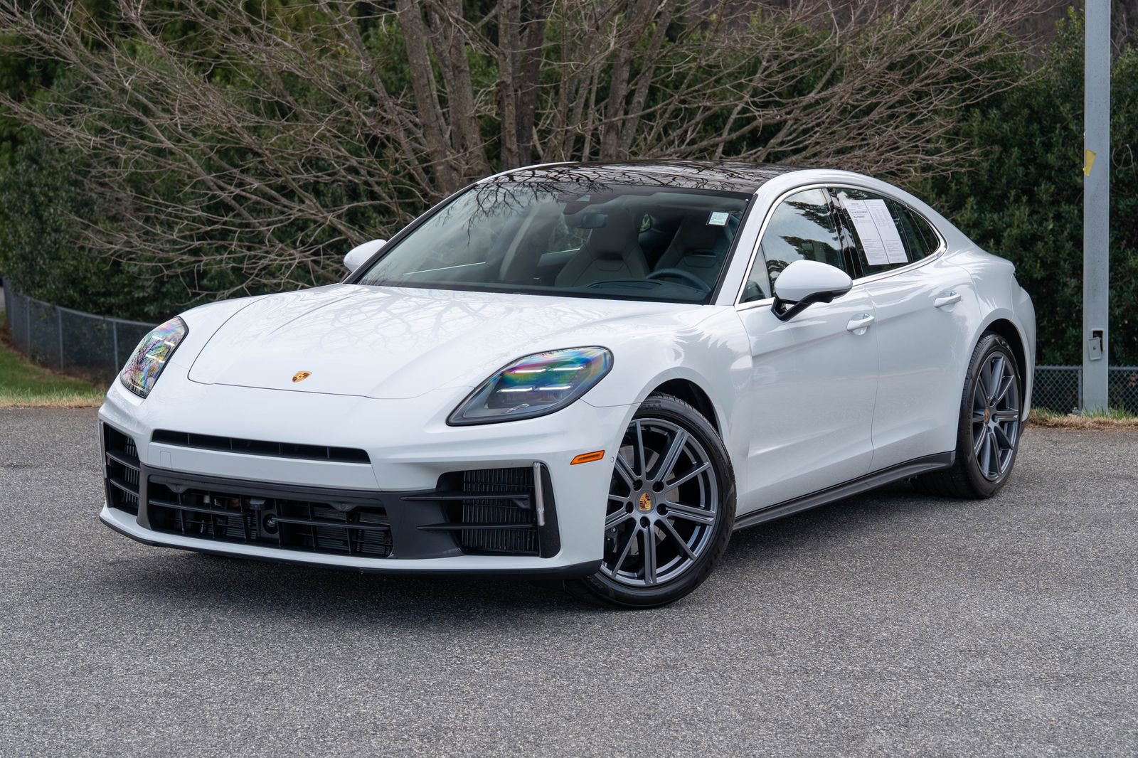 Certified 2025 Porsche Panamera image 1