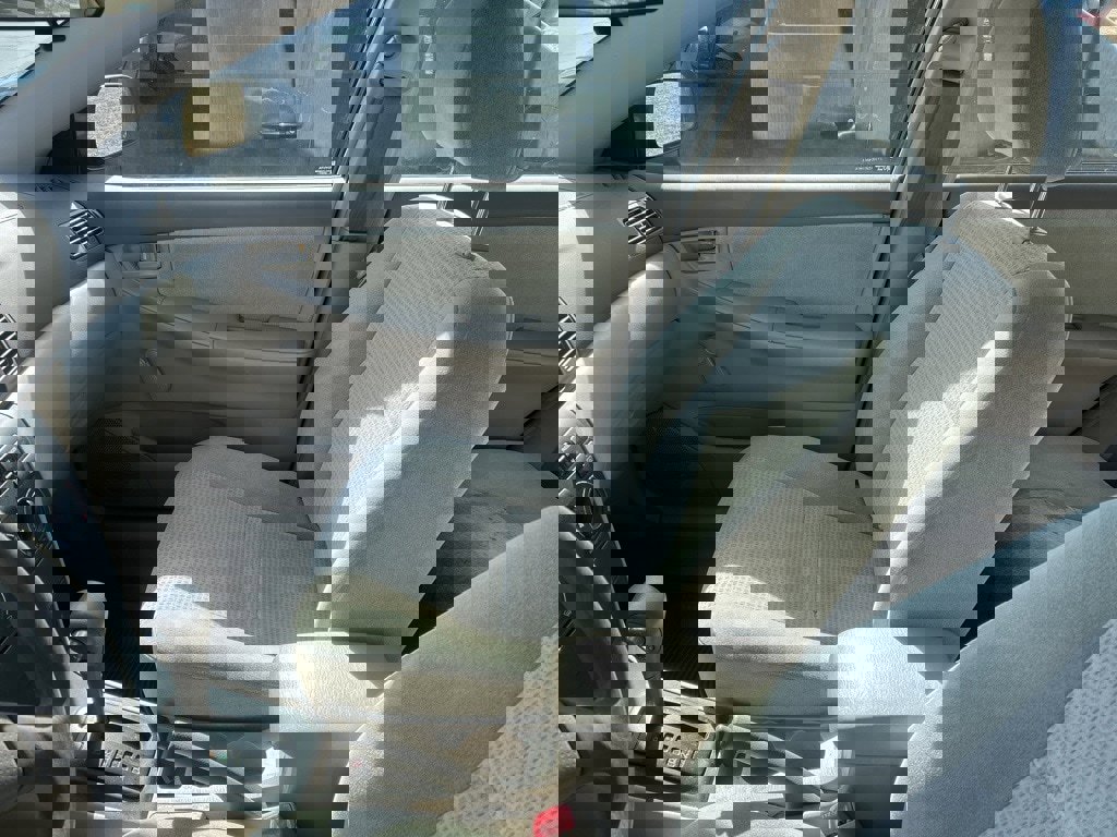 Used 2006 Toyota Corolla CE image 9