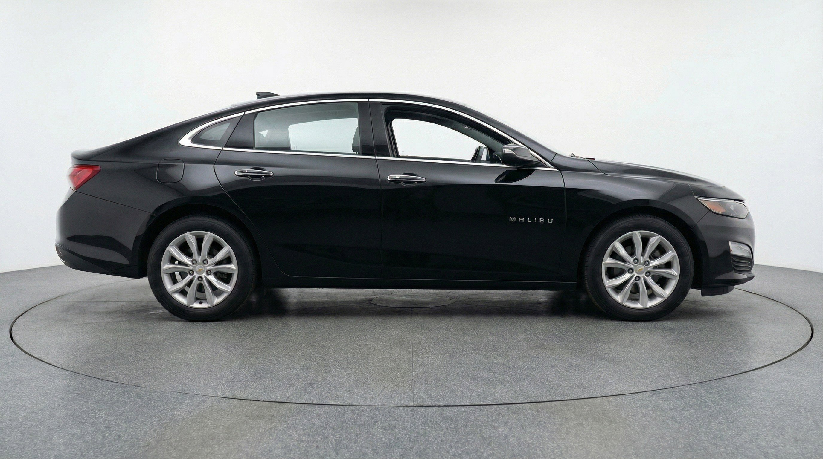 Used 2024 Chevrolet Malibu LT image 11