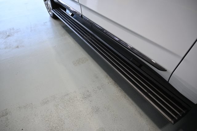 New 2026 GMC Yukon XL Denali Ultimate w/ LPO, Floor Liner Package AWD/4WD image 37