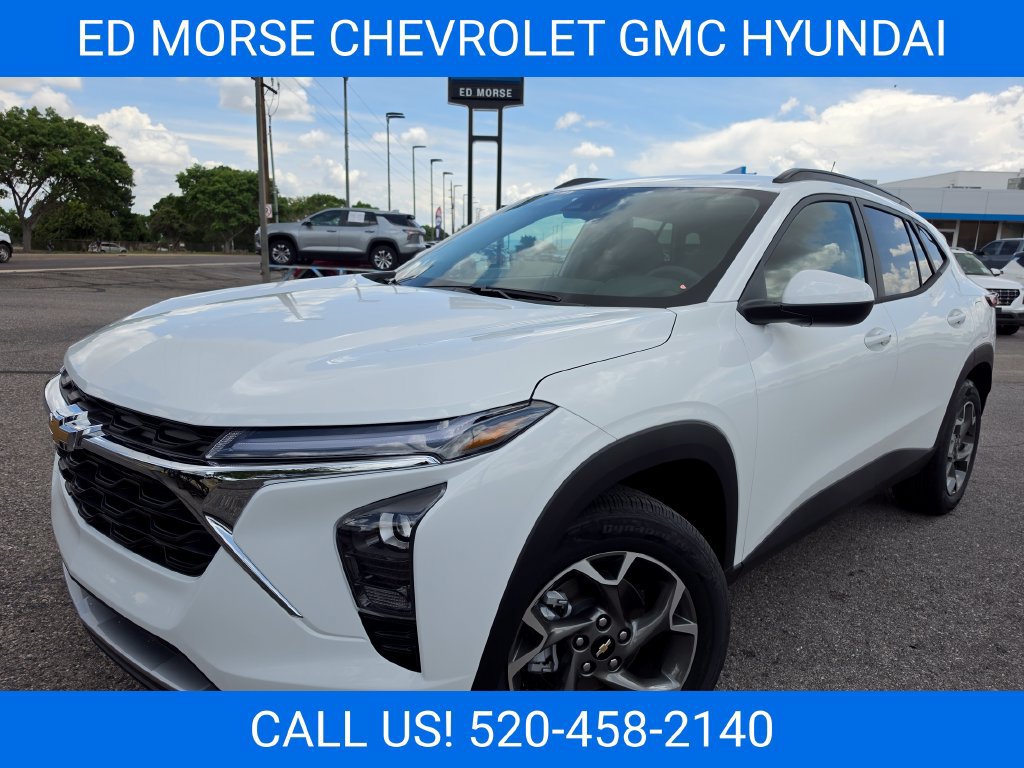 New 2026 Chevrolet Trax LT w/ Driver Confidence Package FWD image 1