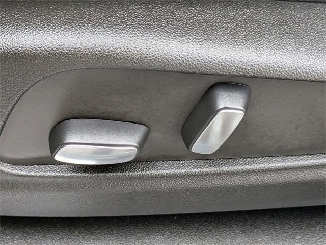 Certified 2023 Cadillac XT5 Luxury image 21