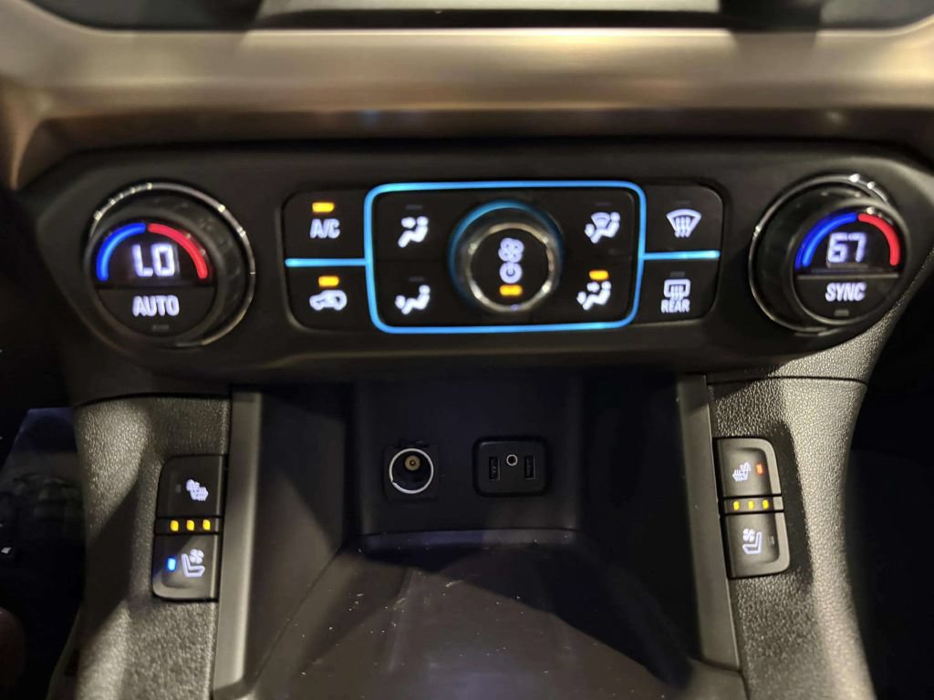 Used 2018 GMC Acadia Denali w/ Technology Package AWD/4WD image 34