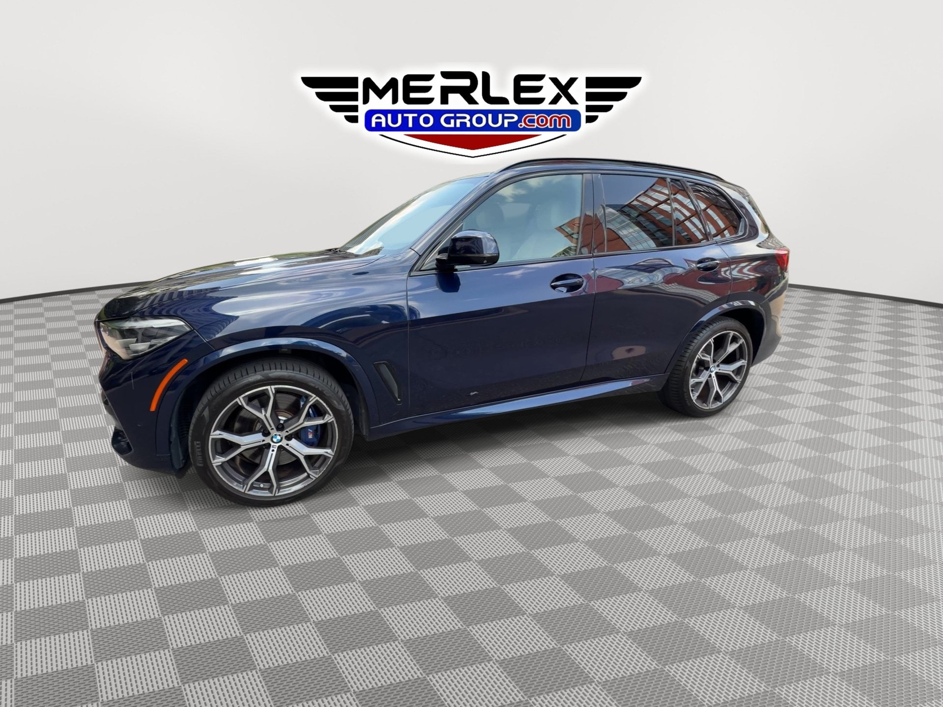 Used 2020 BMW X5 xDrive40i w/ M Sport Package AWD/4WD image 4