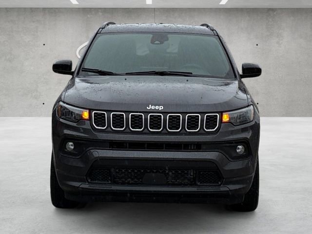 Used 2024 Jeep Compass Latitude image 18