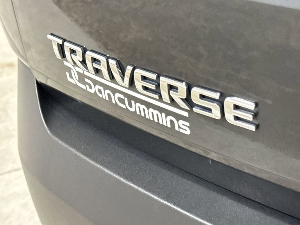 Used 2018 Chevrolet Traverse LT FWD image 26