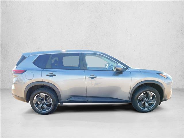 Used 2025 Nissan Rogue SV FWD image 7