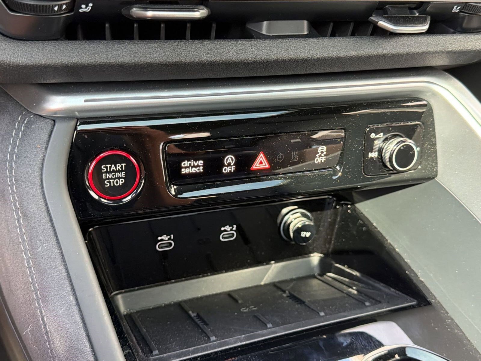 Used 2025 Audi SQ5 Premium Plus AWD/4WD image 25