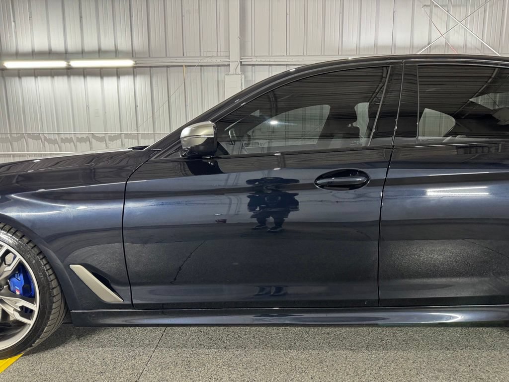 Used 2023 BMW M550i xDrive AWD/4WD image 16