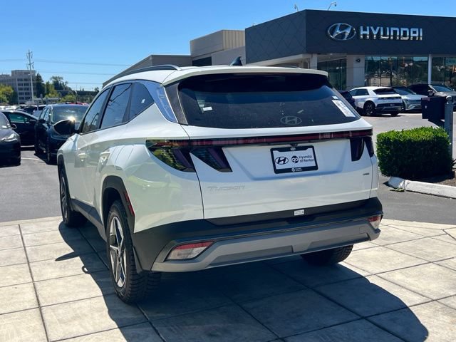 Certified 2025 Hyundai Tucson SEL AWD/4WD image 9