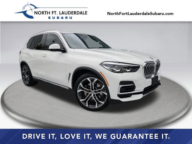 Used 2023 BMW X5 xDrive40i w/ Premium Package image 1