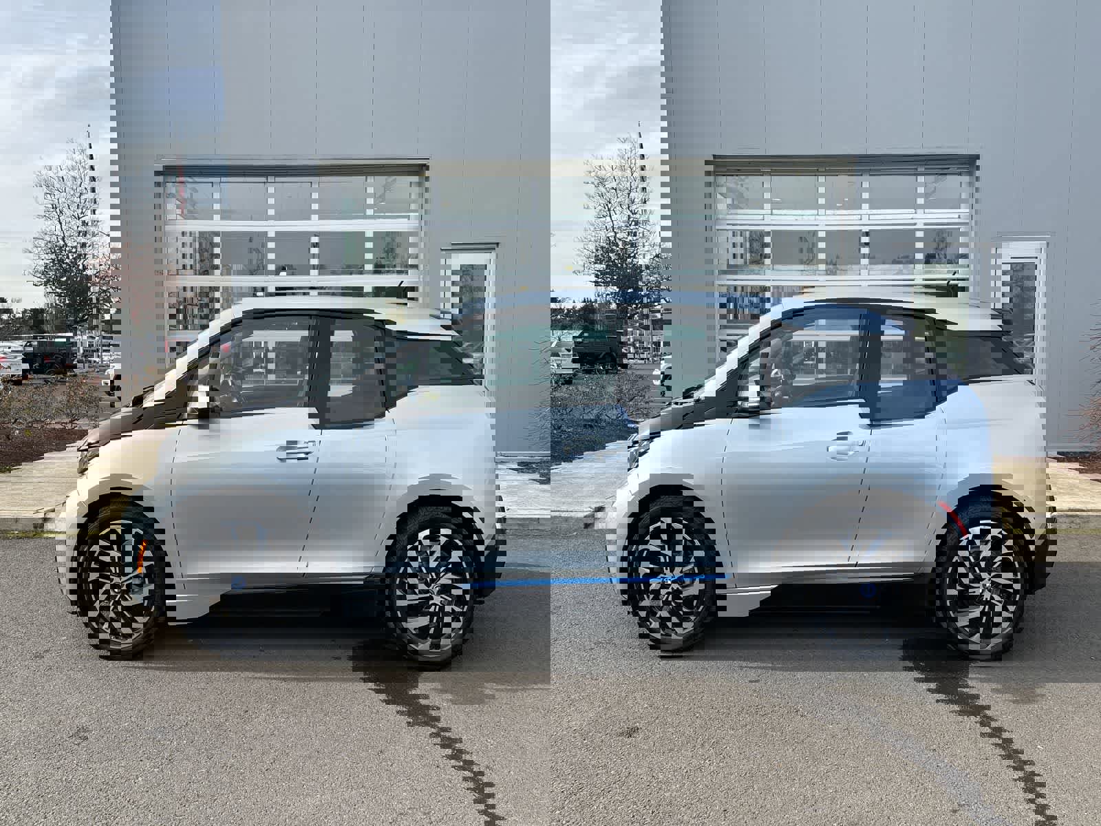 Used 2014 BMW i3 image 2