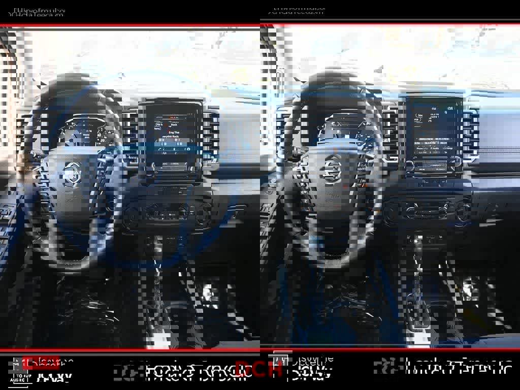 Used 2023 Nissan Frontier SV image 8