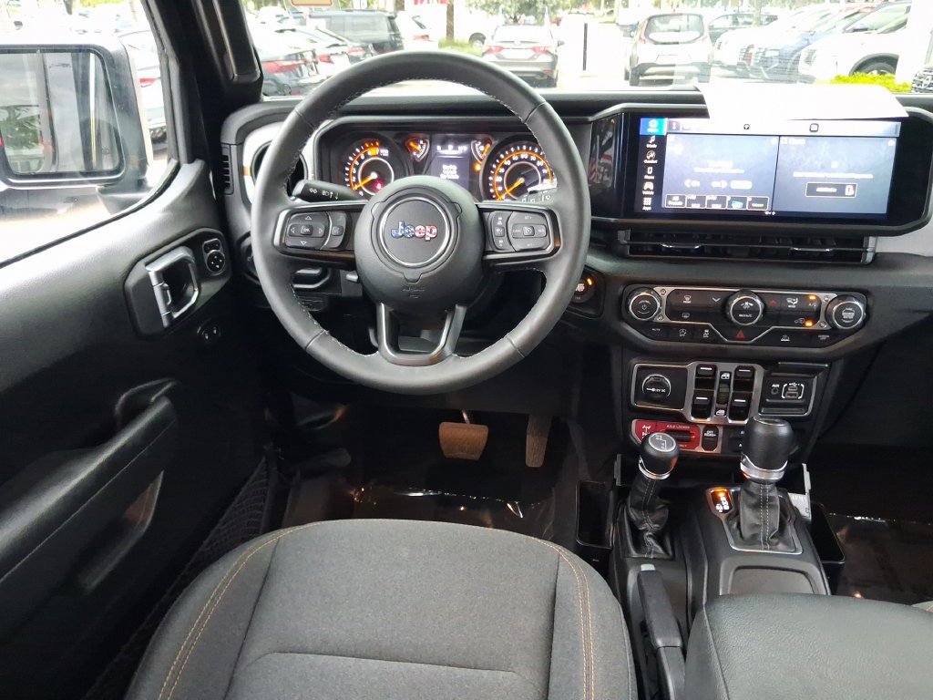Used 2026 Jeep Wrangler Unlimited Sport AWD/4WD image 15