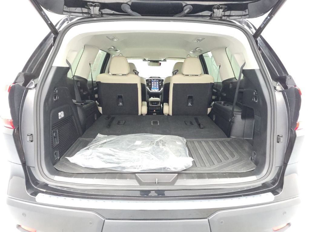 Used 2024 Subaru Ascent Limited image 50