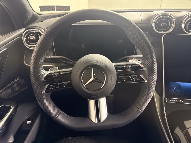 Used 2026 Mercedes-Benz GLC 300 4MATIC image 24