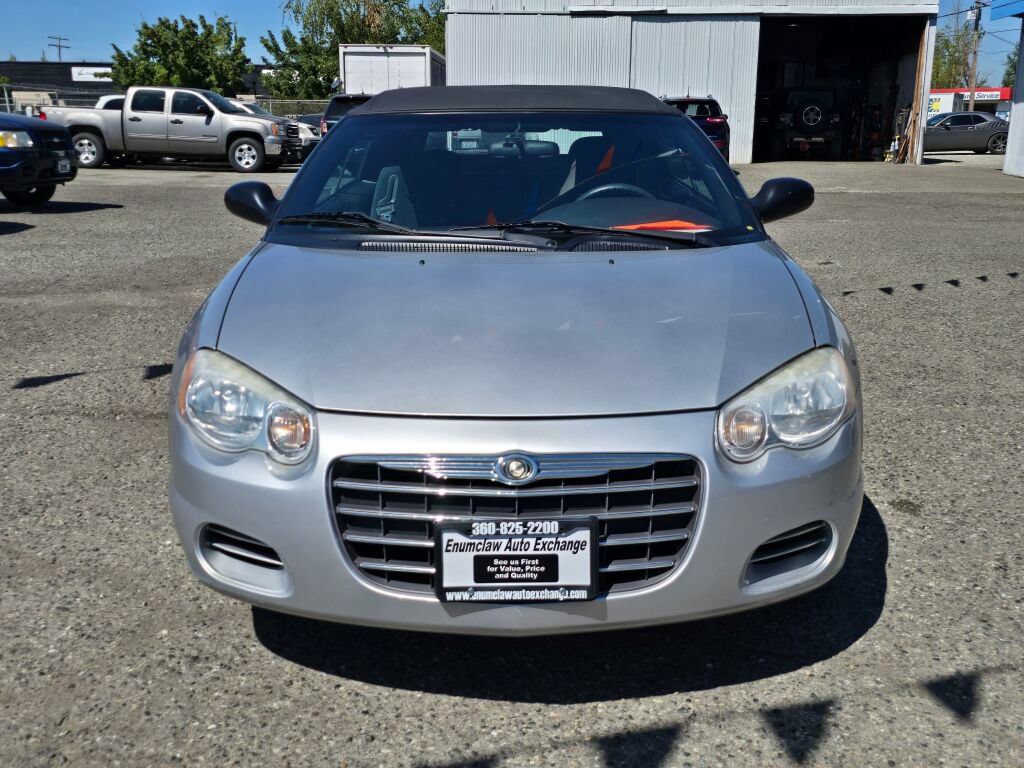 Used 2004 Chrysler Sebring LX FWD image 2