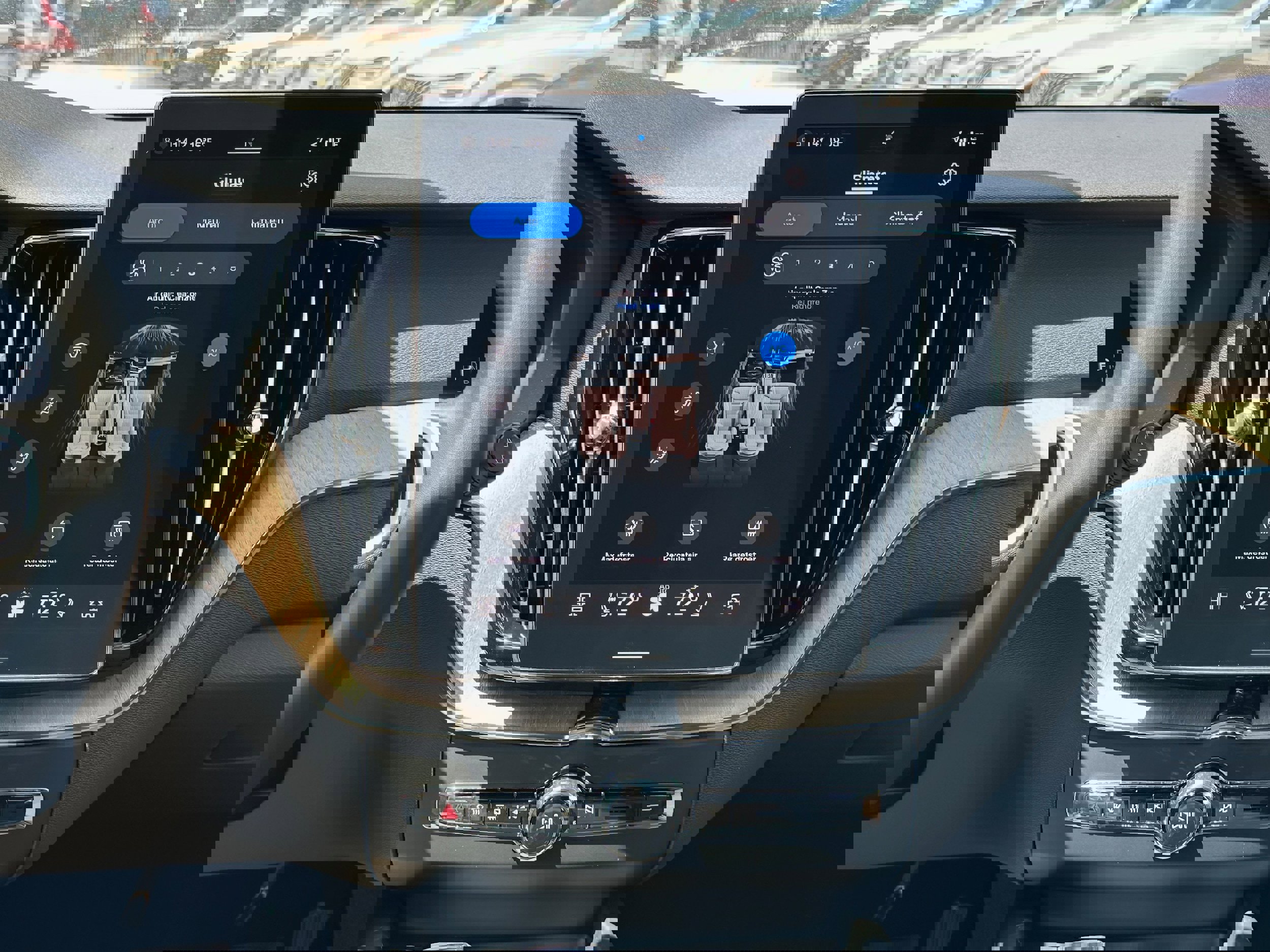 New 2026 Volvo XC60 B5 Core w/ Climate Package image 12