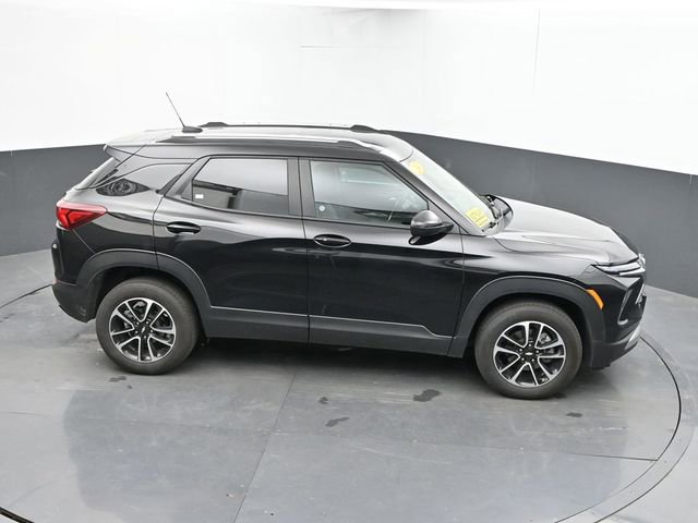 Used 2024 Chevrolet TrailBlazer LT w/ LT Cold Weather Package AWD/4WD image 37
