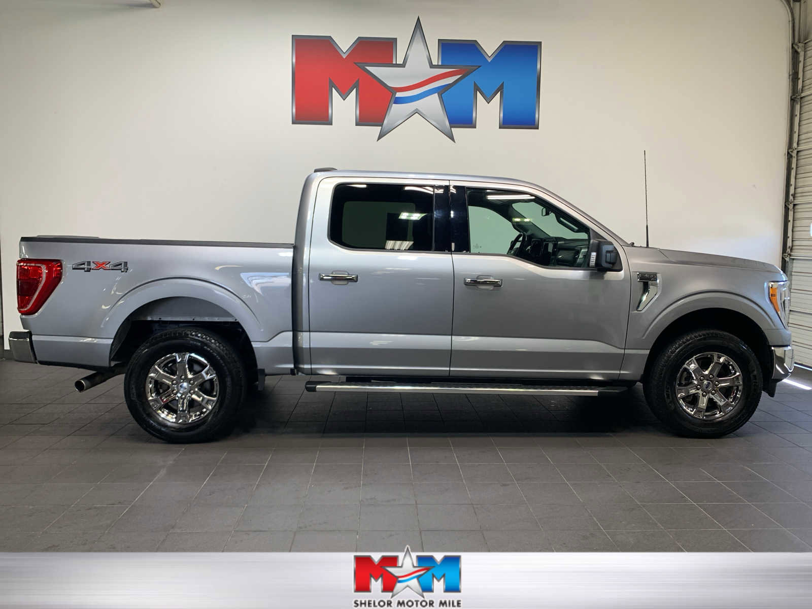 Used 2022 Ford F150 XLT w/ Equipment Group 302A High image 1