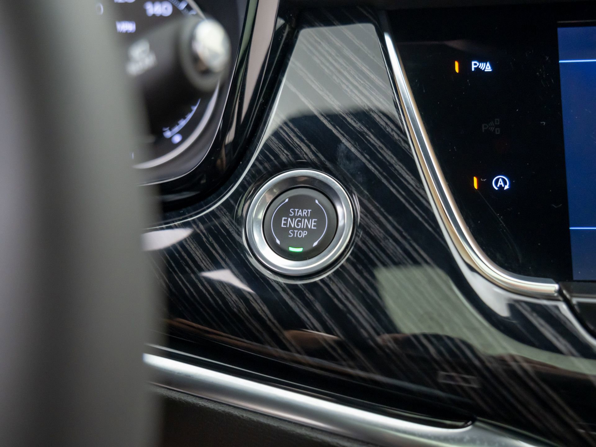 New 2025 Cadillac XT6 Premium Luxury image 21