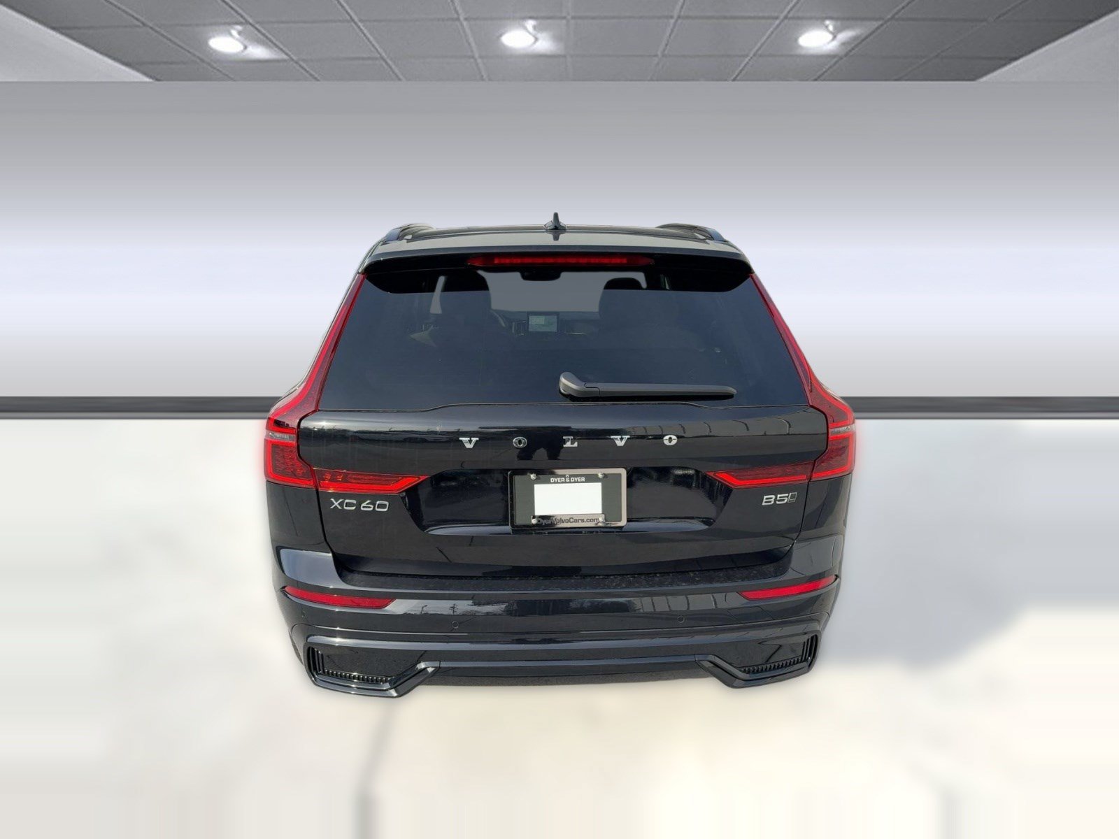 Used 2026 Volvo XC60 B5 Plus w/ Climate Package AWD/4WD image 10