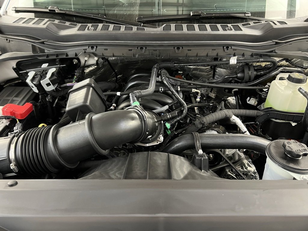 New 2026 Ford F250 XL w/ XL Chrome Package image 28