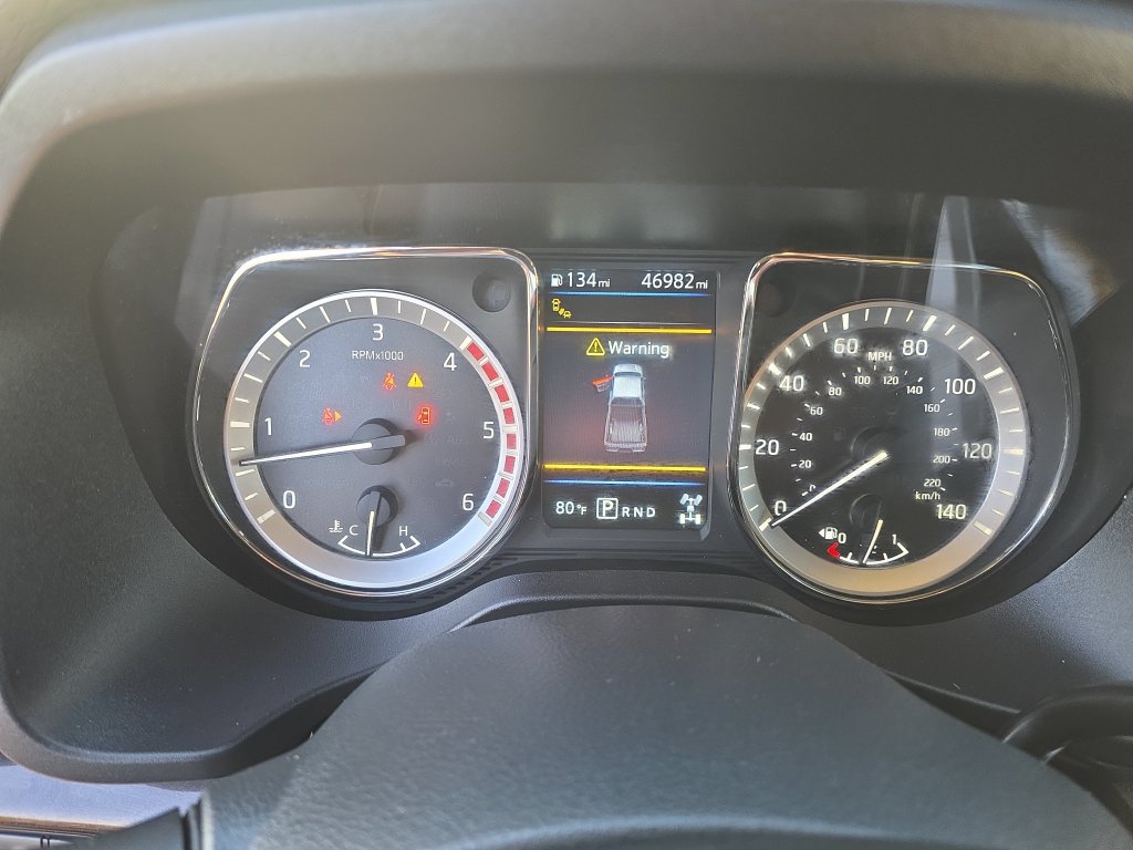Used 2019 Nissan Titan SV w/ SV Convenience Package AWD/4WD image 15