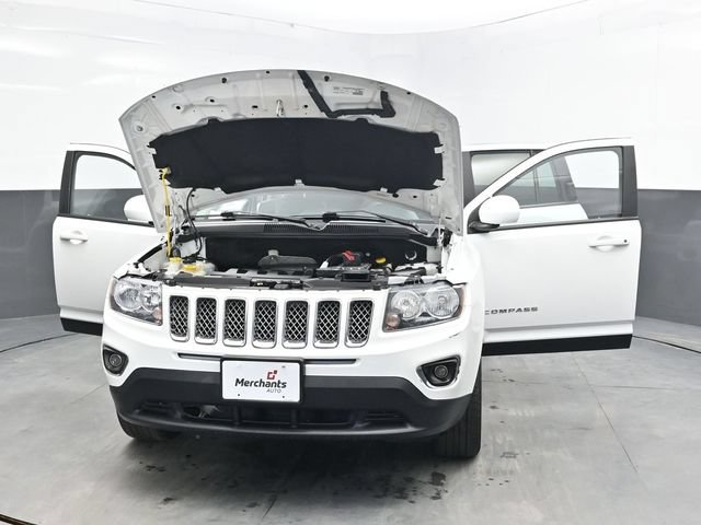 Used 2017 Jeep Compass High Altitude AWD/4WD image 38