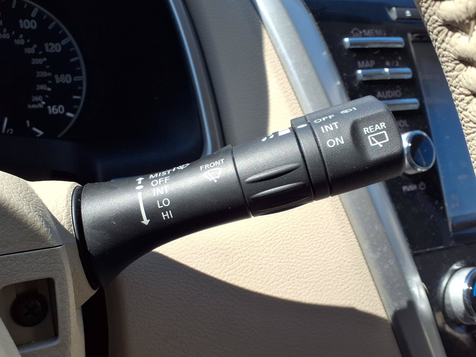 Used 2015 Nissan Murano SL FWD image 23