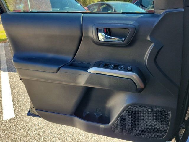 Used 2022 Toyota Tacoma Limited w/ Nightshade Package AWD/4WD image 37