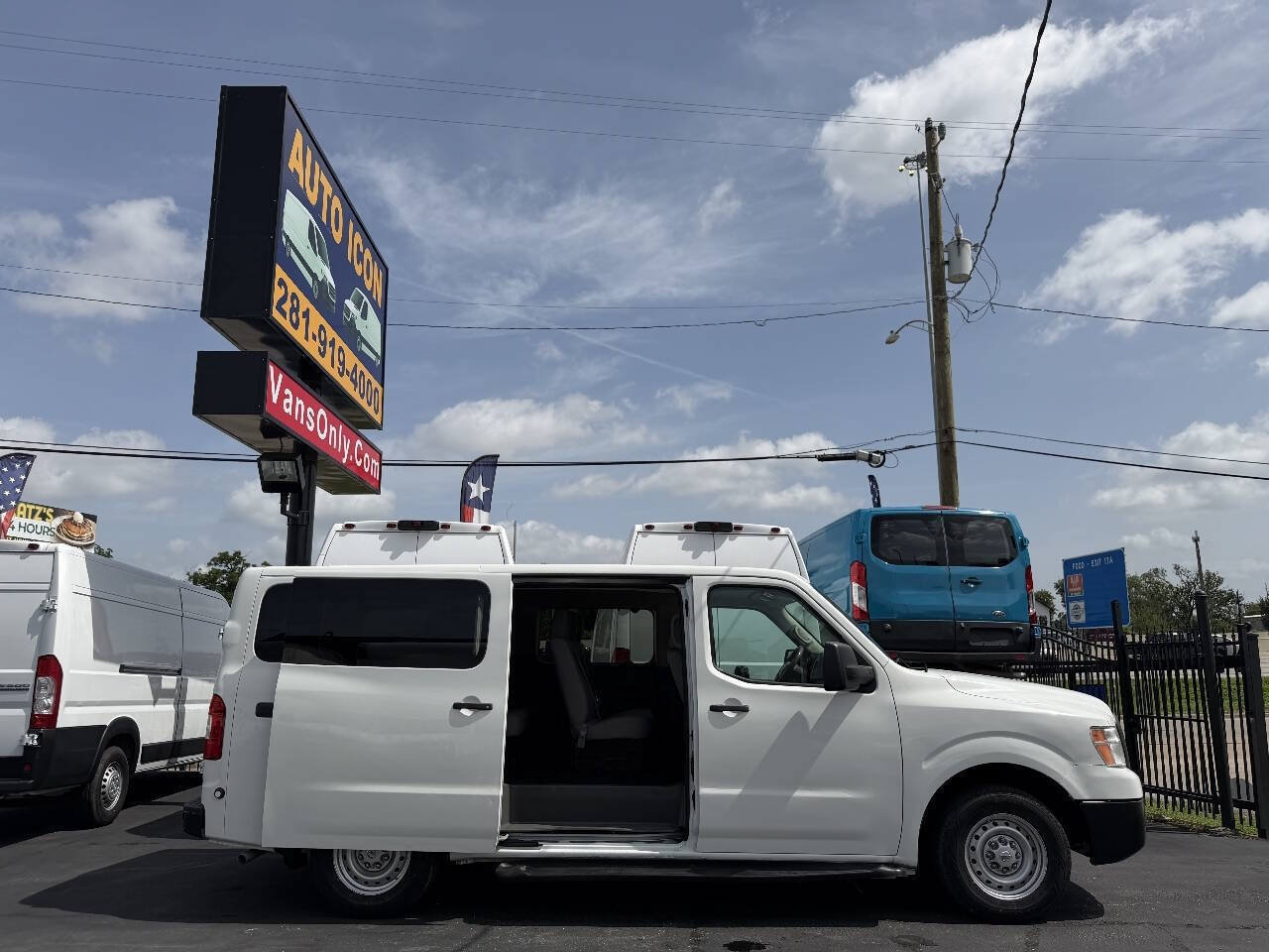 Used 2018 Nissan NV 3500 S RWD image 5