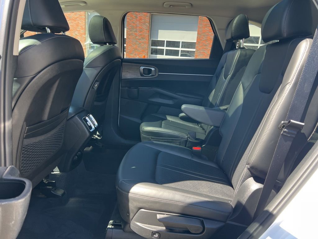 Used 2023 Kia Sorento X-Line EX image 24