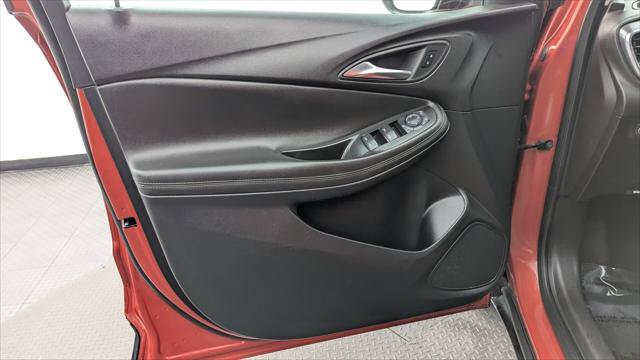Used 2024 Buick Encore GX Preferred FWD image 13