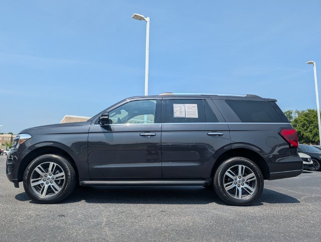 Used 2024 Ford Expedition Limited AWD/4WD image 31